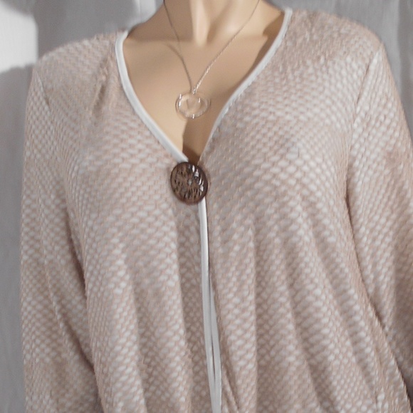 Nwt $99 KAKTUS Large Open Front cardigan Top - Picture 2 of 3